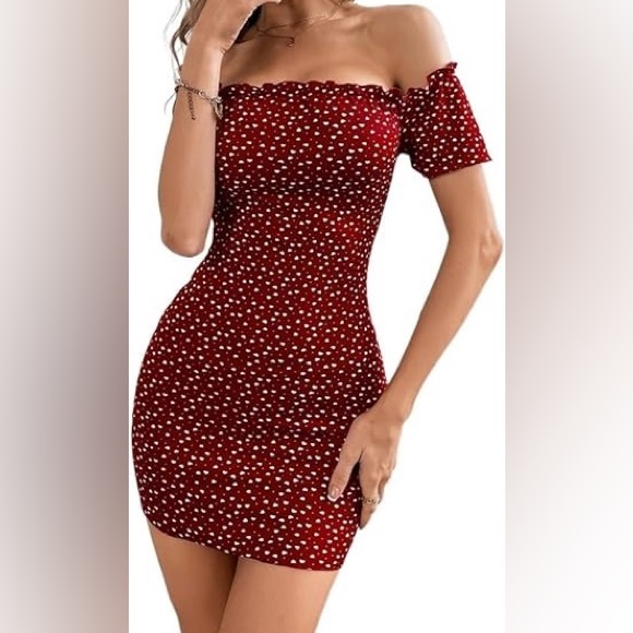 Dresses & Skirts - NWOT Confetti Heart Print Off Shoulder Frill Scallop Trim Bodycon Mini Dress M